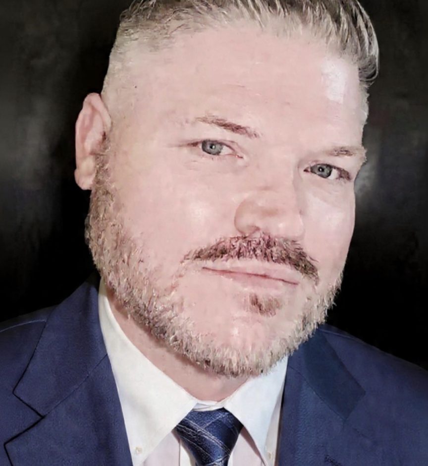 Kenny Howe Headshot